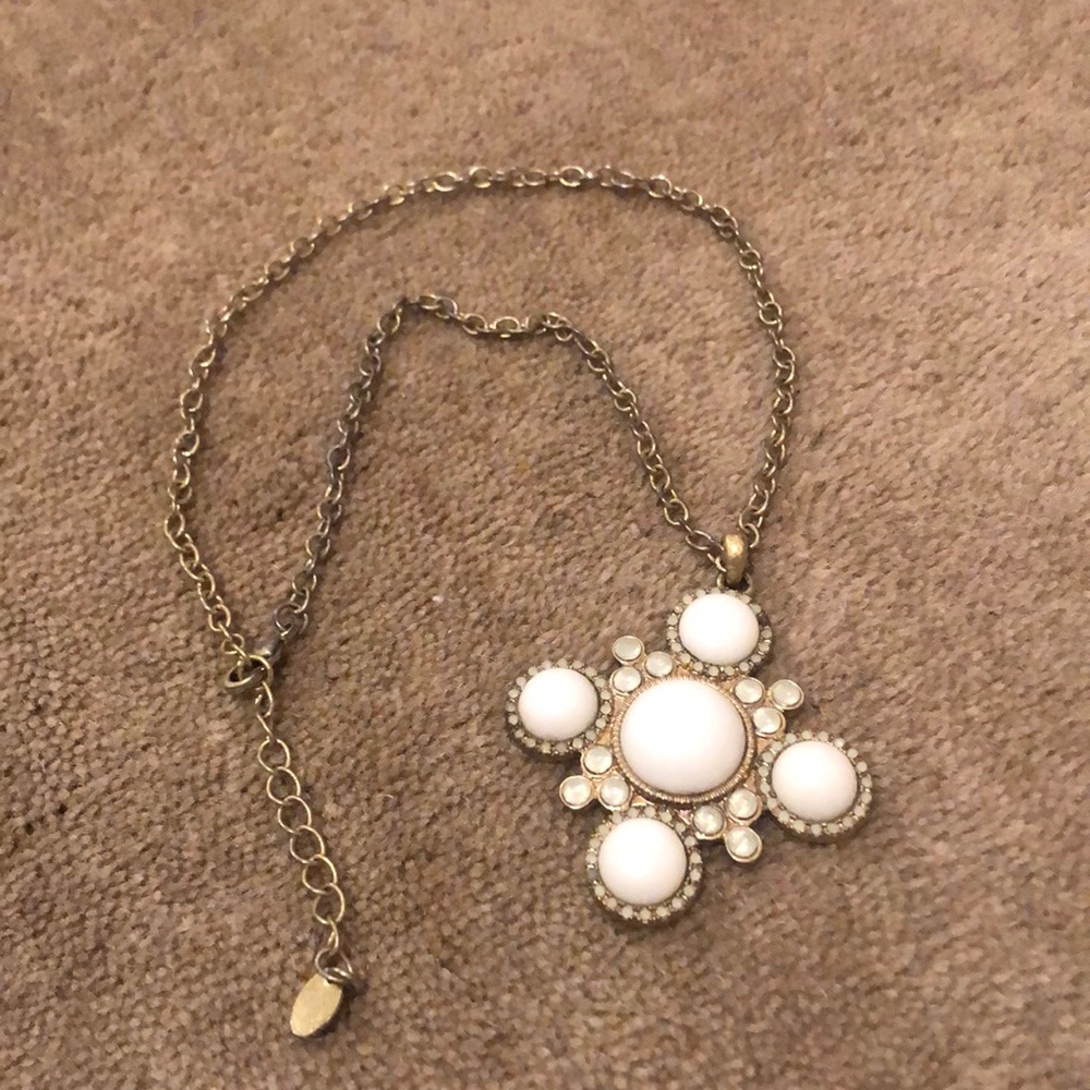 Statement necklace
